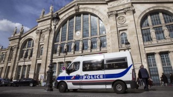 station-gare-du-nord-in-parijs-korte-tijd-ontruimd-vondst-granaat