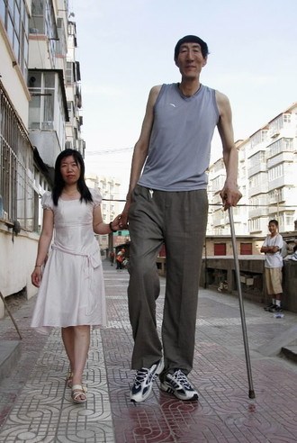 Tallest man Photoshop Picture