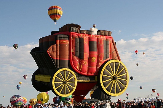 Largest hot air balloon Photoshop Picture
