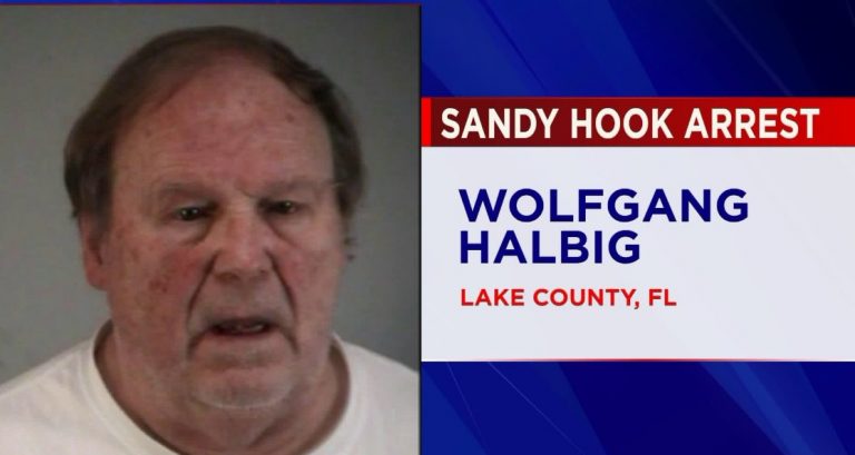 Οι Σμιθς την πεφτουν στον Wolfgang Halbig – τον ερευνητη του Sandy Hook Shooting