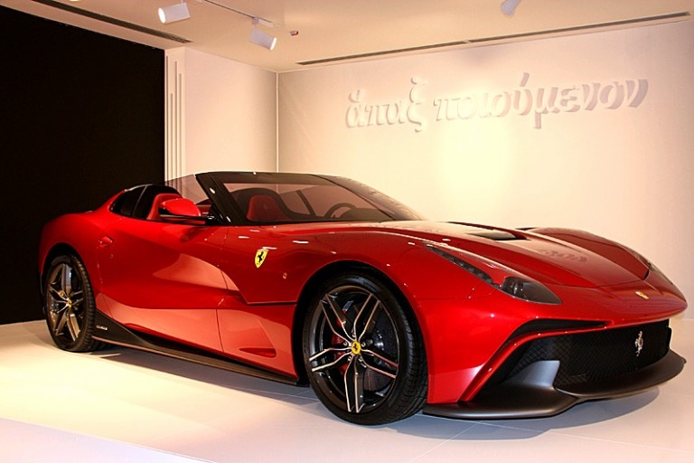 Ferrari F12 TRS :   4 million dollars car speaks Greek