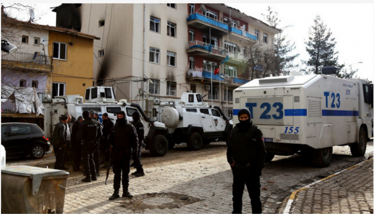 Ο τουρκικός στρατός σκοτώνει 22 Κούρδους μέλη του PKK