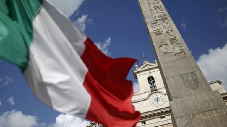 Δηλαδή την Ιταλία την αφήνουν και την Ελλάδα γιατί όχι; Άλλα μέτρα και άλλα σταθμά…