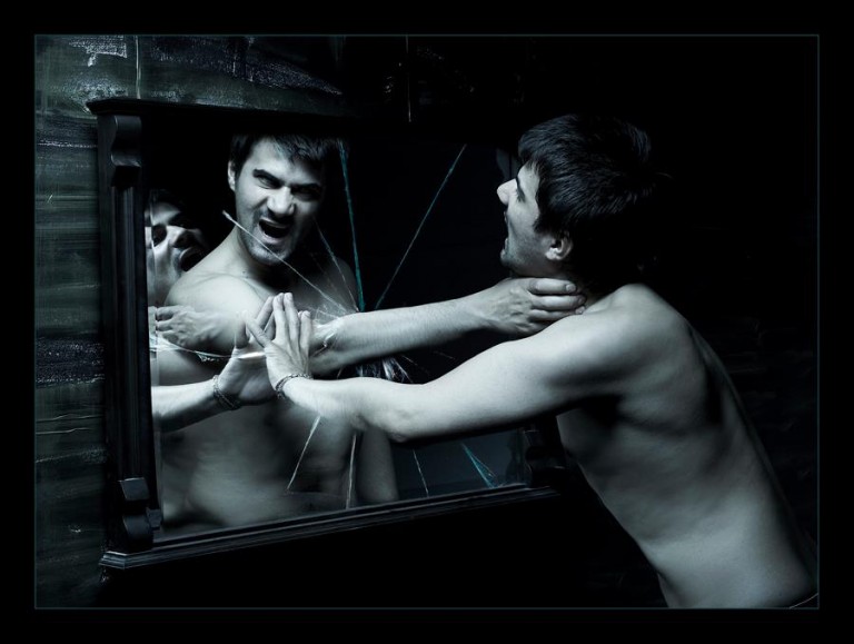 Ο ΕΧΘΡΟΣ ΣΟΥ