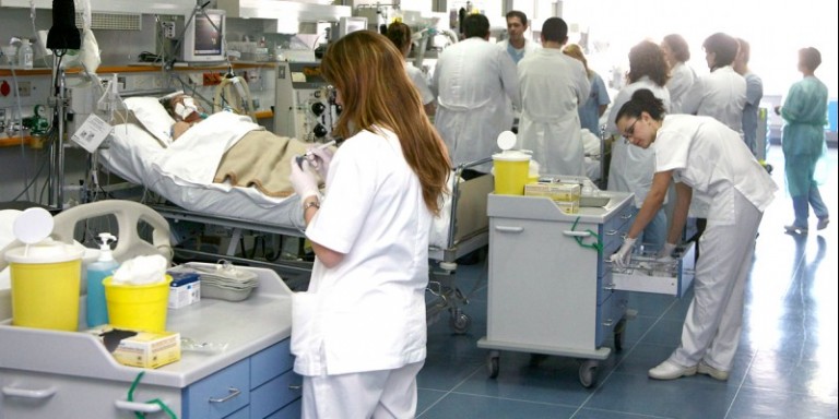 Πέθανε ο 59χρονος που νοσηλευόταν με γρίπη στη Λάρισα – Άλλοι τρεις νεκροί