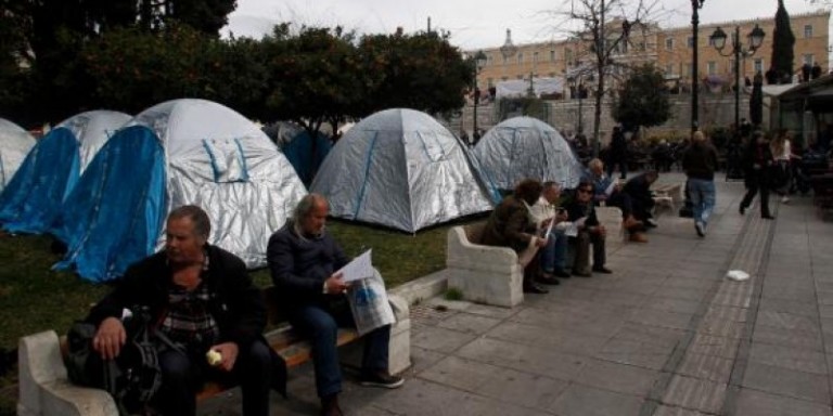 Μήνυμα από αγρότες: Θα μείνουμε όσο χρειαστεί – Μπλόκο επ’αόριστον στο Σύνταγμα!