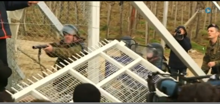 Πότε θα ξυπνήσετε και θα δείτε ότι οι πολιτικοί σας έχουν προδώσει;;;