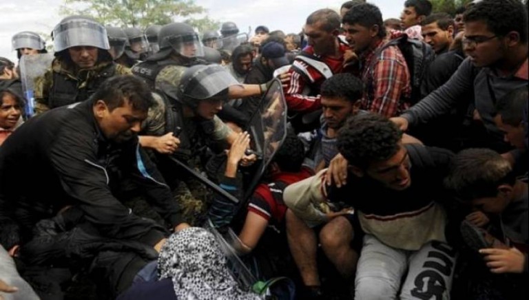 Εξέγερση στην Ειδομένη – Απέκλεισαν την σιδηροδρομική γραμμή – Οι Γεζίντι ορμούν προς τα Σκόπια