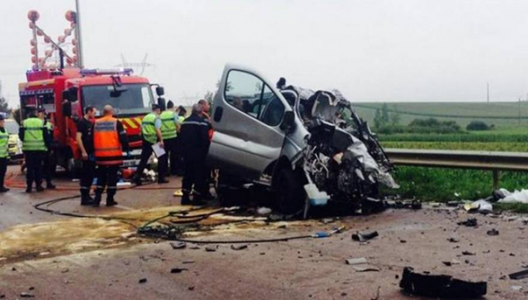 Δώδεκα Πορτογάλοι νεκροί από σύγκρουση μικρού λεωφορείου με φορτηγό στη Γαλλία