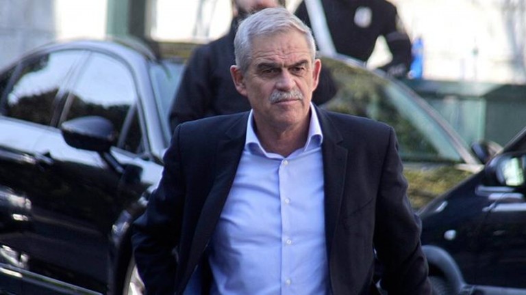 Τόσκας από Χίο: Μελετάμε την μεταφορά προσφύγων σε γειτονικά, άδεια νησιά