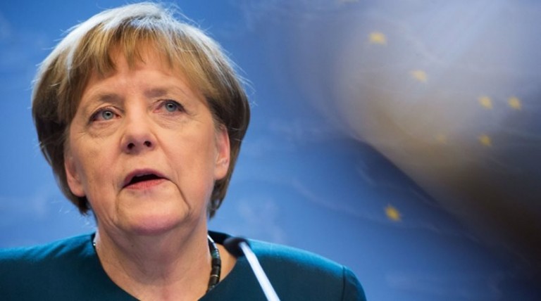 Δραματικές προειδοποιήσεις από τη γερμανίδα καγκελάριο Χάος στην Ελλάδα και κίνδυνο για το ευρώ «βλέπει» η Μέρκελ