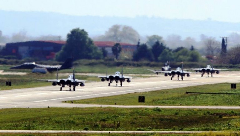 Έπιασαν Γάλλο που φωτογράφιζε την 117ΠΜ στην Ανδραβίδα – Είχε ταξιδέψει σε Ιράκ, Ιράν και Αλγερία