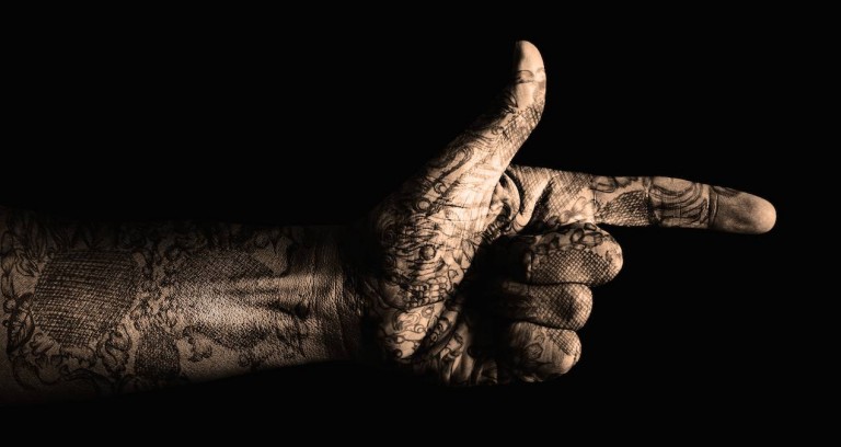 Έγκλημα με το χρέος με «δολοφόνο» τον Αλ. Τσίπρα