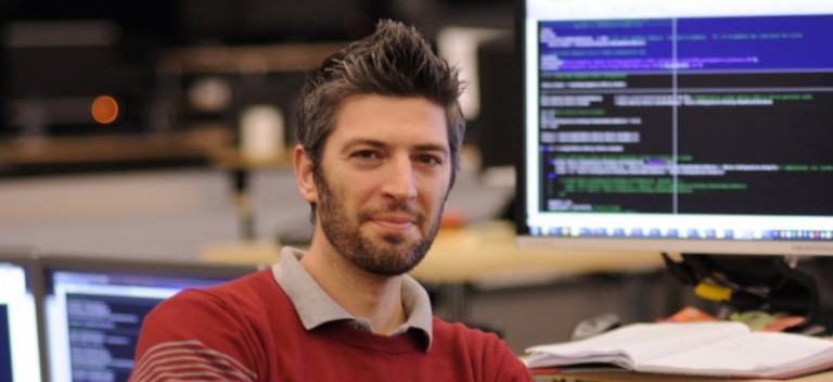 Κωνσταντίνος Λάσκαρης – Το μυαλό πίσω απο τους ηλεκτροκινητήρες της Tesla Motors