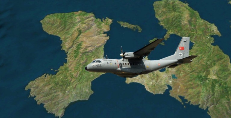 Έκτακτο : Ούτε τη Μ.Παρασκευή δεν σεβάστηκαν οι Tούρκοι…Στα 300 μέτρα το «CN-235» πάνω από τις Οινούσσες!