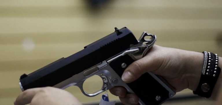 ΓΙΑΤΙ ΑΓΟΡΑΖΟΥΝ ΟΠΛΑ ΣΤΗΝ ΚΕΝΤΡΙΚΗ ΜΑΚΕΔΟΝΙΑ ?