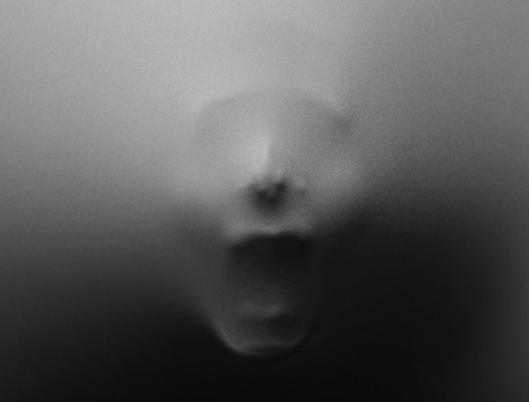 Ο ΕΦΙΑΛΤΗΣ ΤΗΣ ΑΝΘΡΩΠΟΤΗΤΑΣ ΕΙΝΑΙ ΕΔΩ…