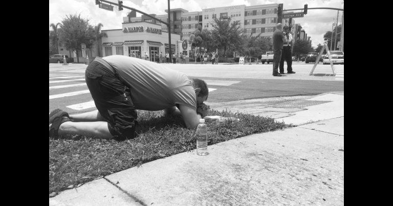 Το μακελειό στο Ορλάντο με τους 50 νεκρούς βγάζει Πρόεδρο στην Αμερική