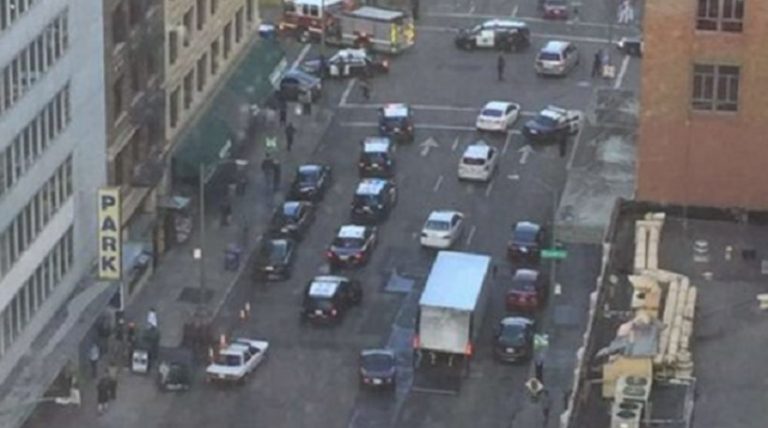 Πανικός στο Όκλαντ των ΗΠΑ – Μια έφηβη νεκρή από πυρά ενόπλων