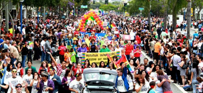 ΣΥΝΑΓΕΡΜΟΣ ΚΑΙ ΣΤΟ ΦΕΣΤΙΒΑΛ ΤΟΥ GAY PRIDE ΤΟΥ ΛΟΣ ΑΝΤΖΕΛΕΣ: Συνελήφθη με τις βαλίτσες γεμάτες όπλα !