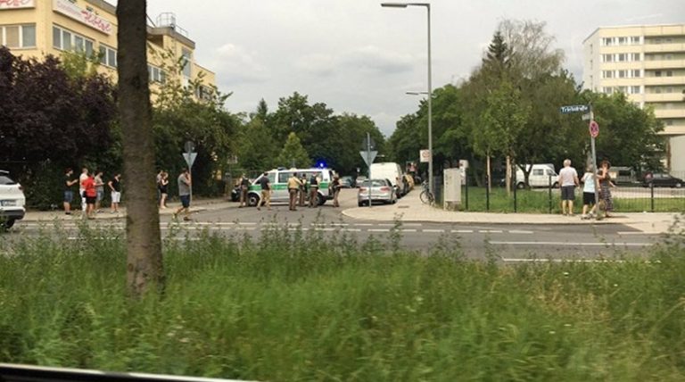 Πυροβολισμοί σε εμπορικό κέντρο στο Μόναχο – Αναφορές για 15 νεκρούς