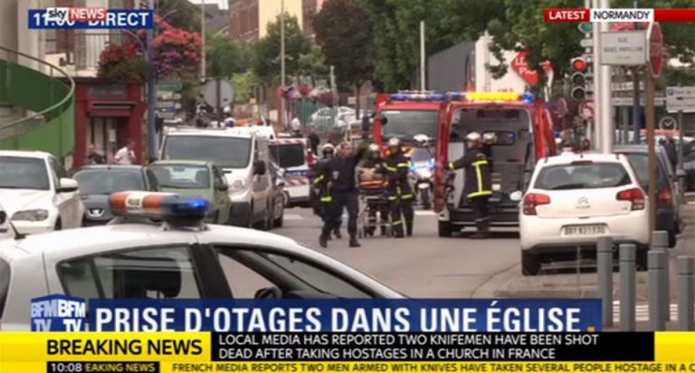 Στα πρόθυρα θρησκευτικού πολέμου η Γαλλία; – Αγωνία Ολάντ για το τι έρχεται!