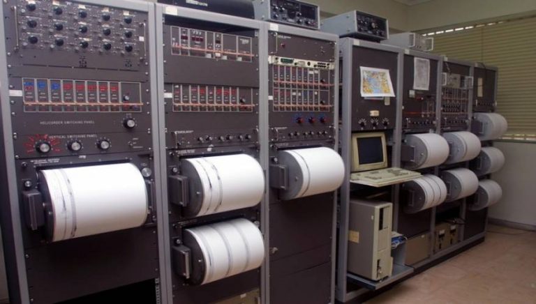 ΕΙΝΑΙ Ο ΔΕΥΤΕΡΟΣ ΣΕΙΣΜΟΛΟΓΟΣ ΠΟΥ ΠΡΟΕΙΔΟΠΟΙΕΙ ΜΕΤΑ ΤΟΝ Α.ΤΣΕΛΕΝΤΗ Για «βόμβα» Ρίχτερ στην Ελλάδα μιλάει ο Γ.Παπαδόπουλος: «17 χρόνια ”σιωπής” του εγκέλαδου είναι πάρα πολλά»