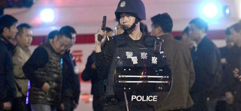 ΣΟΚ ΣΤΗ ΚΙΝΑ! Από τη μαζική δολοφονία σε χωριό – Νεκροί ενήλικες και παιδιά