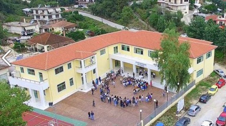 «Όχι» σε προσφυγόπουλα και από σχολείο στην Φιλιππιάδα