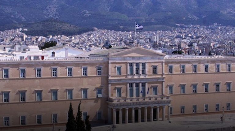 «Τα χειρότερα έρχονται» μετά τον εφαρμοστικό νόμο