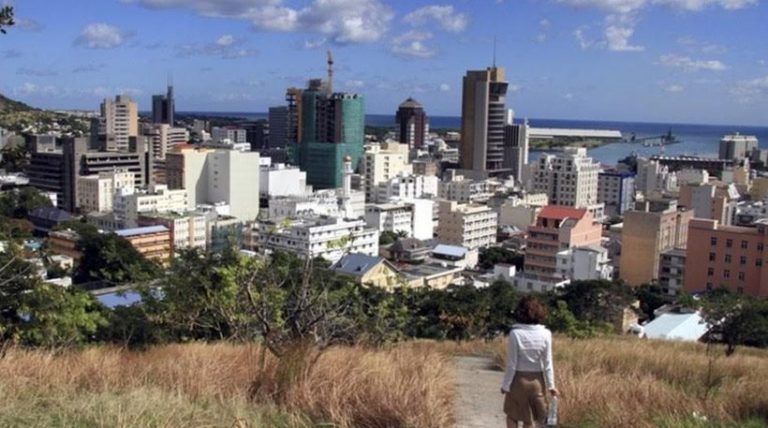 Ανταγωνιστικότητα: Γίναμε  η χλεύη και της… Ναμίμπια