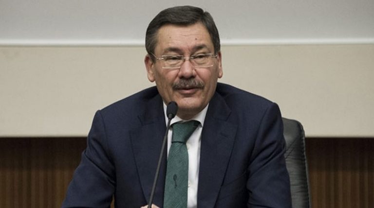 Ο δήμαρχος της Άγκυρας διεκδικεί μέχρι και την… Αίγινα!