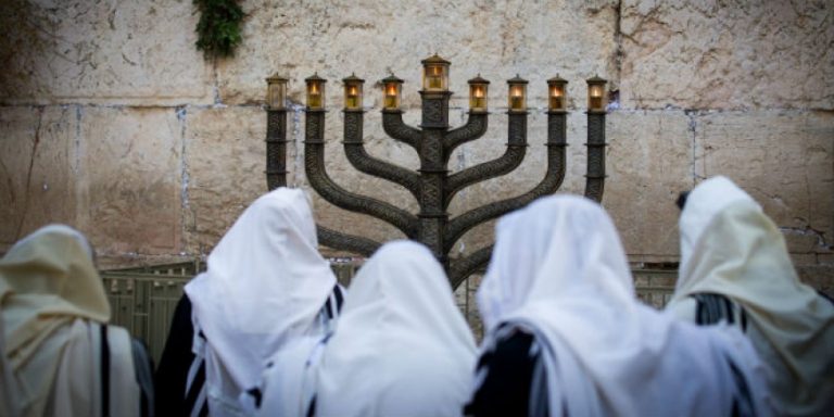 ΑΠΟΚΑΛΥΨΗ: Τι ετοιμάζουν οι Εβραίοι στο όρος του Ναού για τον παγκόσμιο ηγέτη