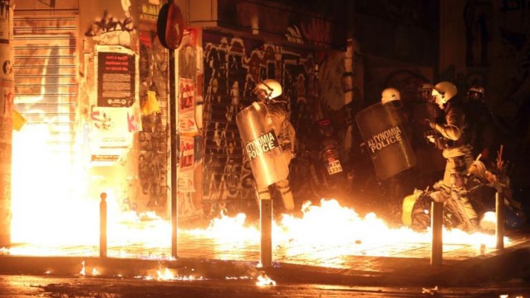 ΑΥΤΟ ΚΑΙ ΑΝ ΕΙΝΑΙ ΠΕΡΙΕΡΓΟ: “ΔΙΑΔΗΛΩΝΟΥΝ ΚΑΤΑ ΤΟΥ ΟΜΠΑΜΑ ΚΑΙ ΟΧΙ ΕΝΑΝΤΙΟΝ ΤΗΣ ΕΠΤΑΕΤΟΥΣ ΛΙΤΟΤΗΤΑΣ…;”