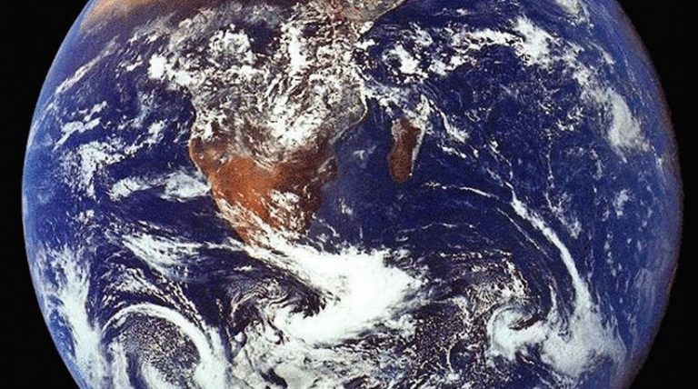 Έρχεται το τέλος του κόσμου το 2017; Υπάρχει μια στις 500 πιθανότητες απαντά μαθηματικός