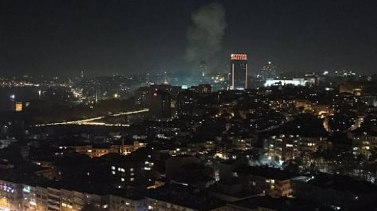 Ισχυρές εκρήξεις στην Κωνσταντινούπολη