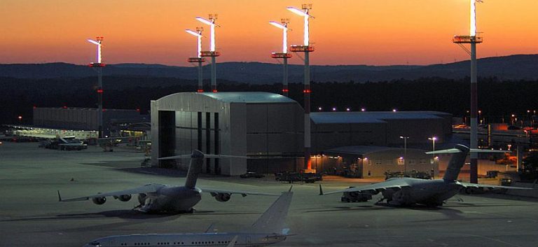 ΠΟΛΙΤΙΚΟΣ ΣΕΙΣΜΟΣ ΣΤΟ ΒΕΡΟΛΙΝΟ! Η στρατιωτική βάση Ράμσταιν χρησιμοποιείται…