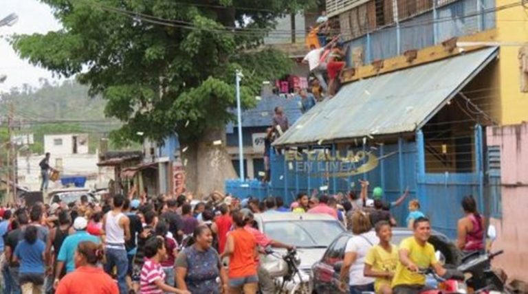 Συγκρούσεις για την έλλειψη ρευστότητας στη Βενεζουέλα- Πληροφορίες για 3 νεκρούς