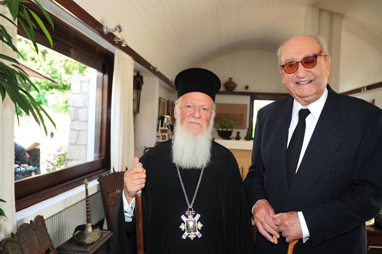 ΤΟ ΙΔΡΥΜΑ ΙΠΕΚΤΣΙ ΕΚΤΡΕΦΕΙ ΤΟΥΣ ΣΥΓΧΡΟΝΟΥΣ ΙΟΥΔΕΣ