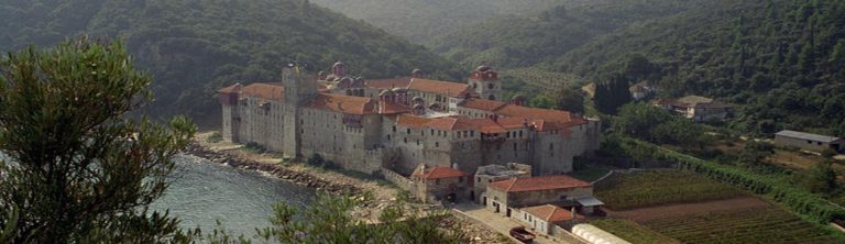 “Η ΟΡΓΗ ΤΟΥ ΘΕΟΥ ΔΕΝ ΘΑ ΑΡΓΗΣΕΙ ΝΑ ΦΑΝΕΙ (ΚΑΛΟΓΕΡΟΣ) – ΑΔΙΑΦΟΡΙΑ ΓΙΑ ΤΗ ΦΥΛΑΚΙΣΗ ΤΟΥ ΜΕΘΟΔΙΟΥ ΟΛΩΝ ΤΩΝ ΜΗΤΡΟΠΟΛΙΤΩΝ ΑΛΛΑ ΚΑΙ ΑΓΙΟΡΕΙΤΩΝ ΠΑΤΕΡΩΝ”