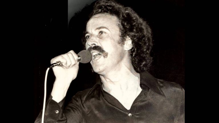 ΑΙΝΤΕ ΘΥΜΑ ΑΙΝΤΕ ΨΩΝΙΟ…ΟΥΛΟΙ ΔΟΥΛΟΙ ΑΙΝΤΕ ΟΥΛΟΙ… (ΔΟΝΗΣΗ ΤΩΡΑ!!!)