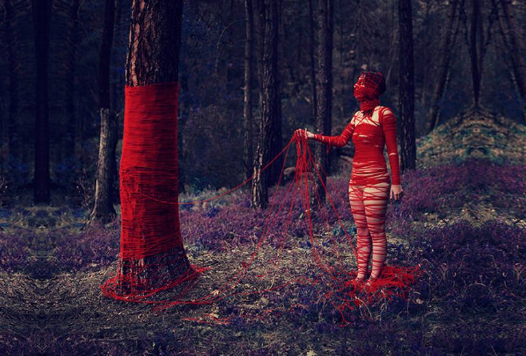 Όσα προσδοκούσαν από τη ζωή τους, ήταν ακριβώς όλα εκείνα που τόσο αψήφιστα προσπέρασαν