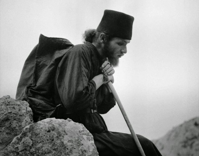 Μήνυμα Μοναχού «Δεν σκοτώνουν τον ένα Ρώσο μετά τον άλλο, έτσι για το τίποτε…»!!!