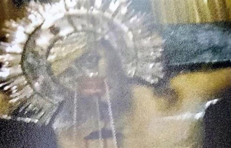 Καμία γενιά μέχρι σήμερα δεν είδε τέτοιο σημάδι. Ο Εσταυρωμένος στο Γολγοθά άνοιξε τα μάτια του!