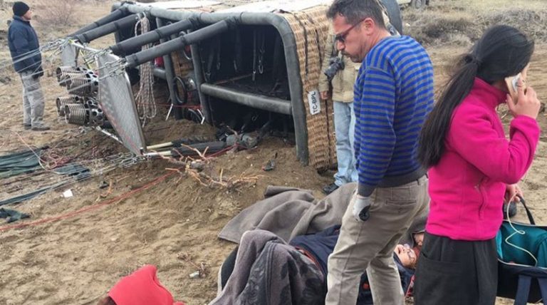 Καππαδοκία: Πτώση τριών τουριστικών αερόστατων – 41 οι τραυματίες