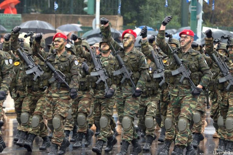 Κόκκινος συναγερμός σε στρατό και ΕΥΠ για την κρίση στα Σκόπια