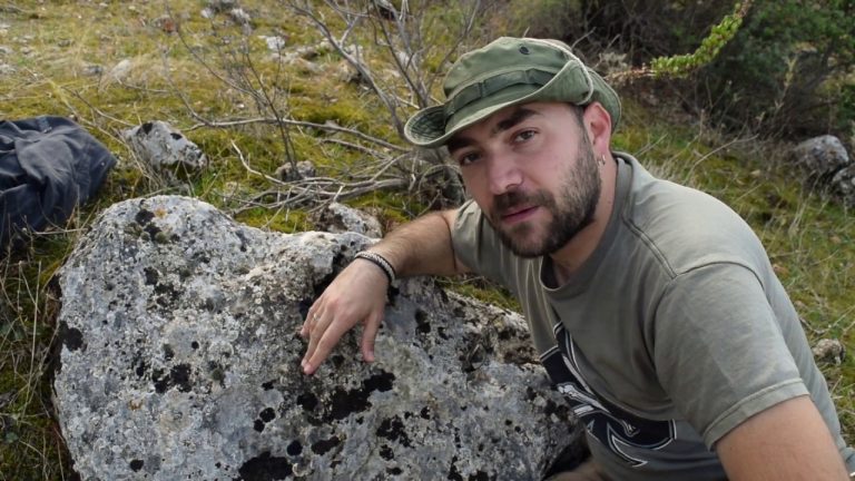 ΒΡΙΣΚΟΝΤΑΣ ΝΕΡΟ – ΥΠΟΣΤΡΩΜΑ ΣΤΗΝ ΦΥΣΗ