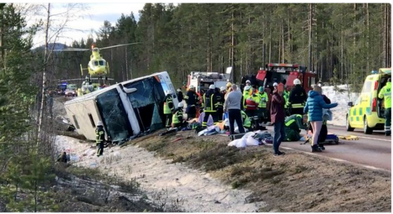 ΠΕΙΝΑΣΕ Ο ΜΑΥΡΟΣ ΣΤΗΝ ΣΟΥΗΔΙΑ, ΣΤΟΧΟΣ 52 ΜΑΘΗΤΕΣ ΣΕ ΛΕΩΦΟΡΕΙΟ