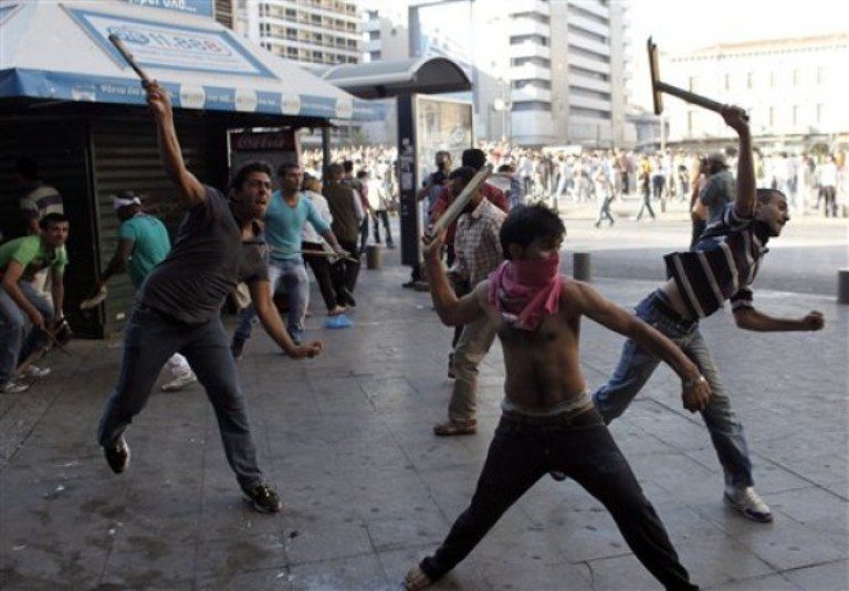 Σχέδιο εξέγερσης ισλαμιστών στην Ελλάδα με εντολές Ερντογάν καταγγέλλουν τα «Επίκαιρα»