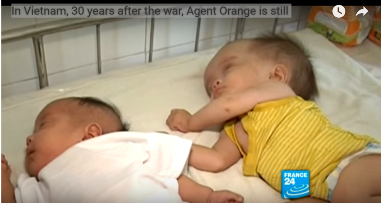 ΒΙΕΤΝΑΜ 30 ΧΡΟΝΙΑ ΜΕΤΑ….ΚΑΙ ΜΙΛΑΝΕ ΓΙΑ ΕΙΡΗΝΗ ΣΤΗΝ ΣΥΡΙΑ ΠΟΥ ΤΗΝ ΚΑΙΝΕ 5 ΧΡΟΝΙΑ